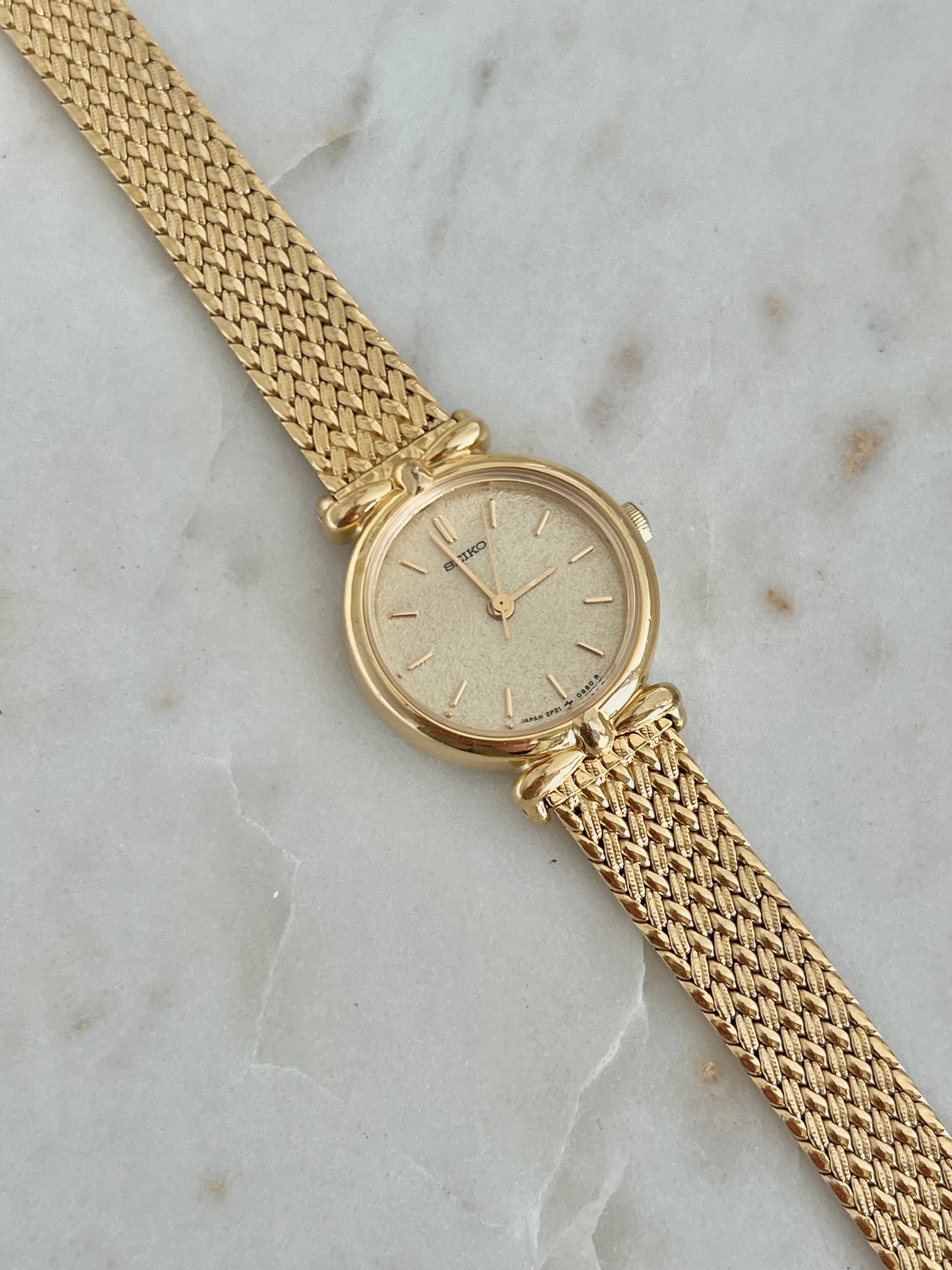 Seiko Ribbon Lugs Gold Women's Watch
