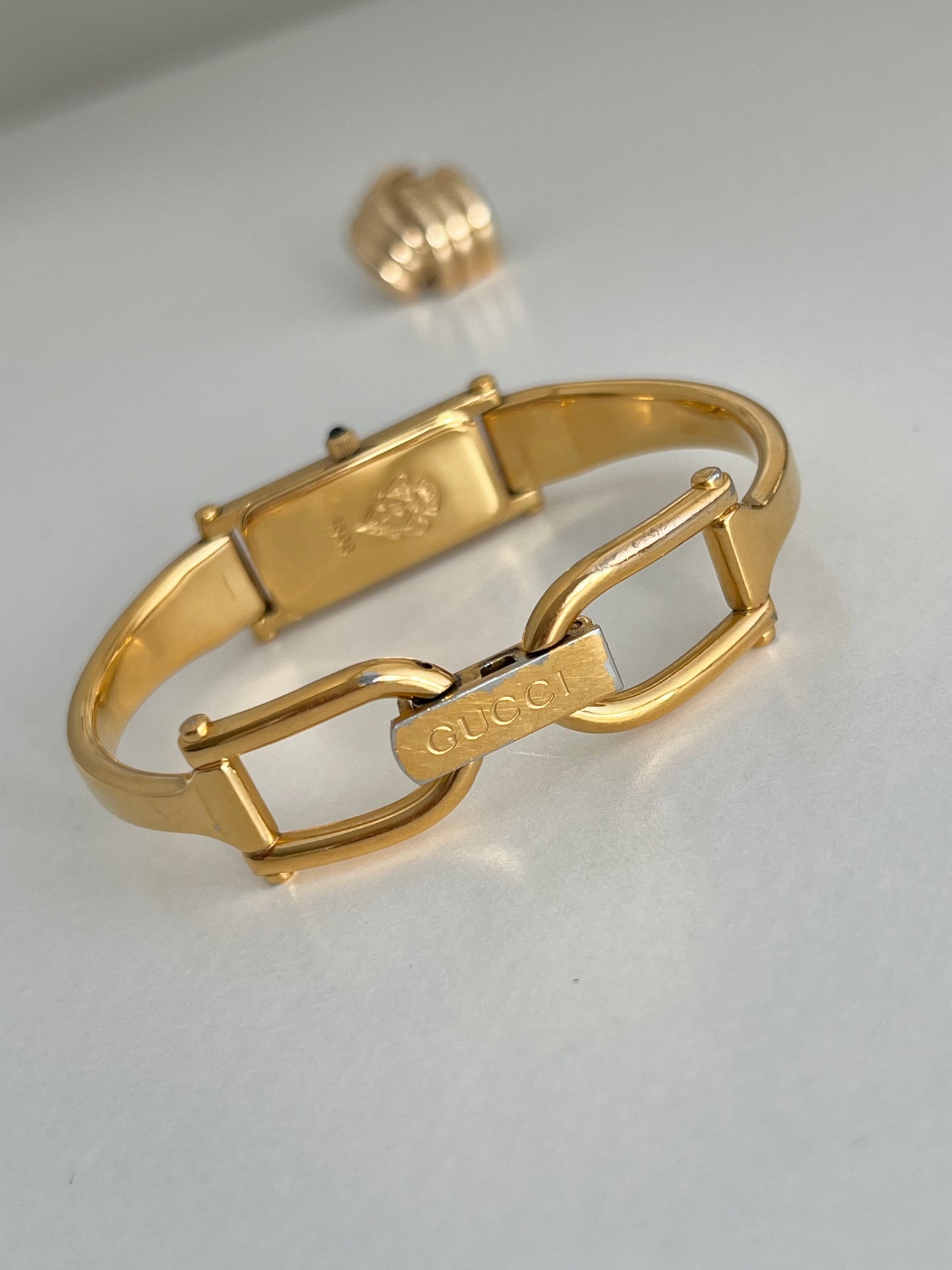 Gucci 1500 Gold Bangle Women’s Watch Black Dial