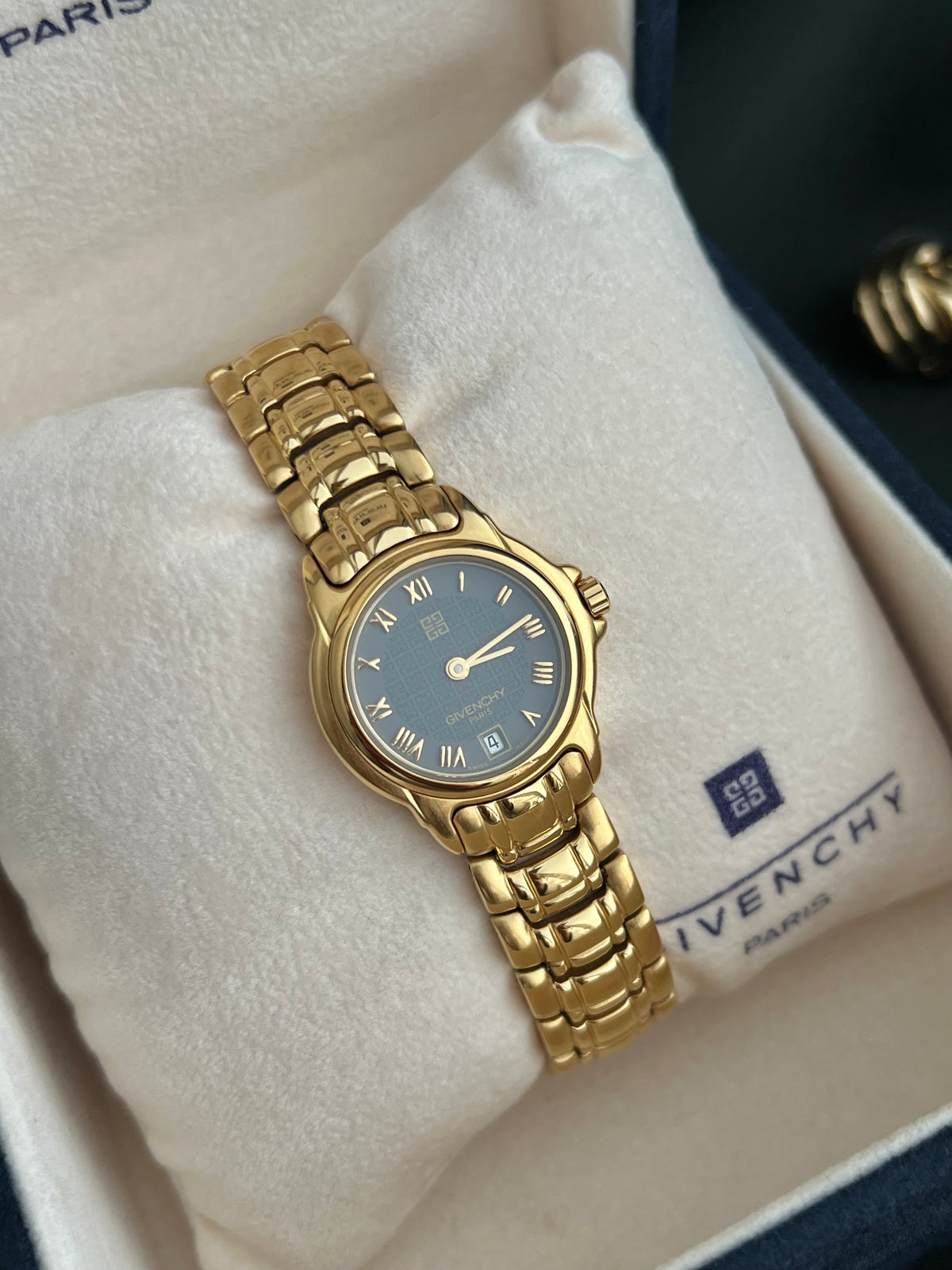 Givenchy Imperator Blue Roman Dial Women's Watch