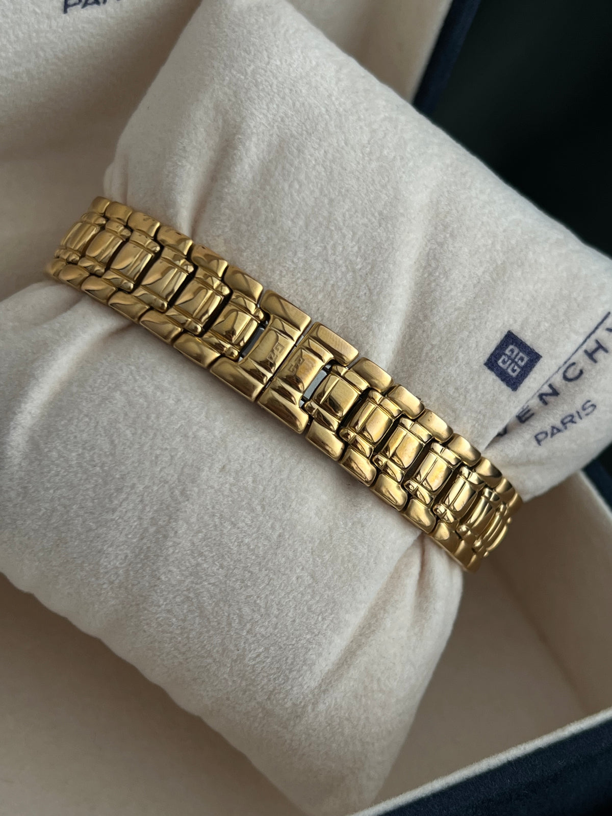 Givenchy Imperator Blue Roman Dial Women's Watch