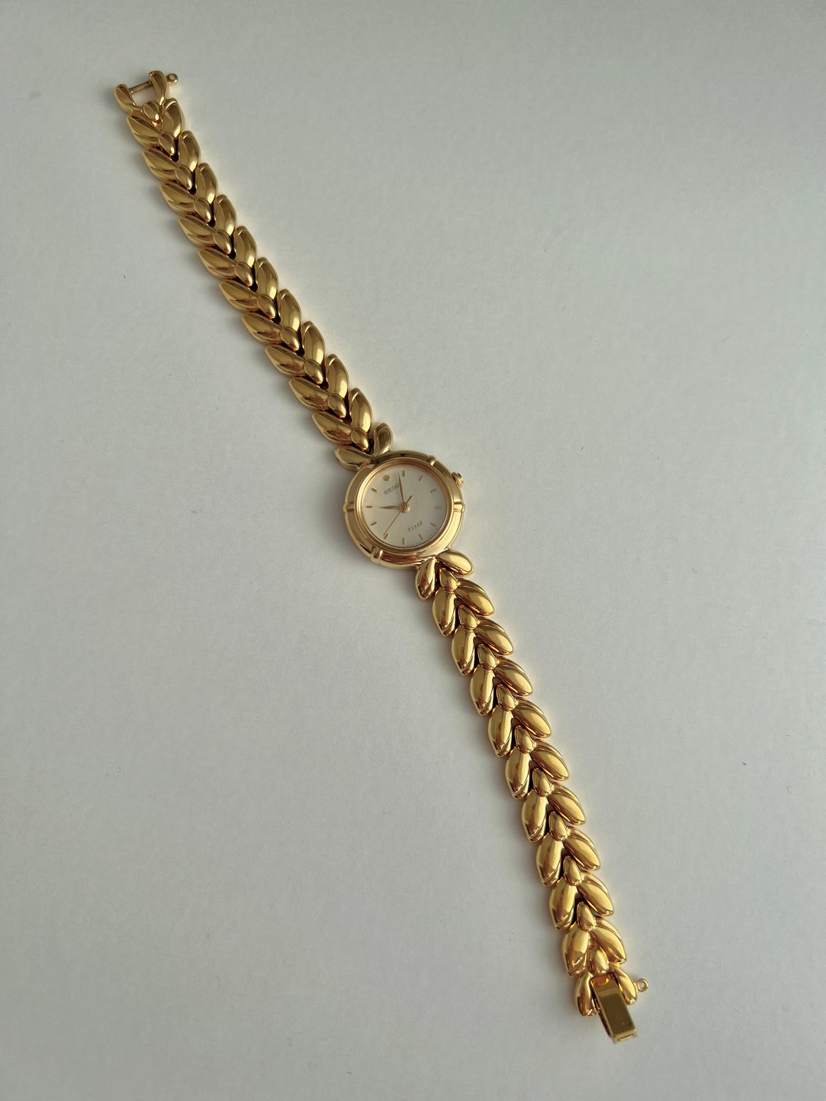 Seiko Tisse Mother of Pearl Leaf Bracelet Women’s Watch