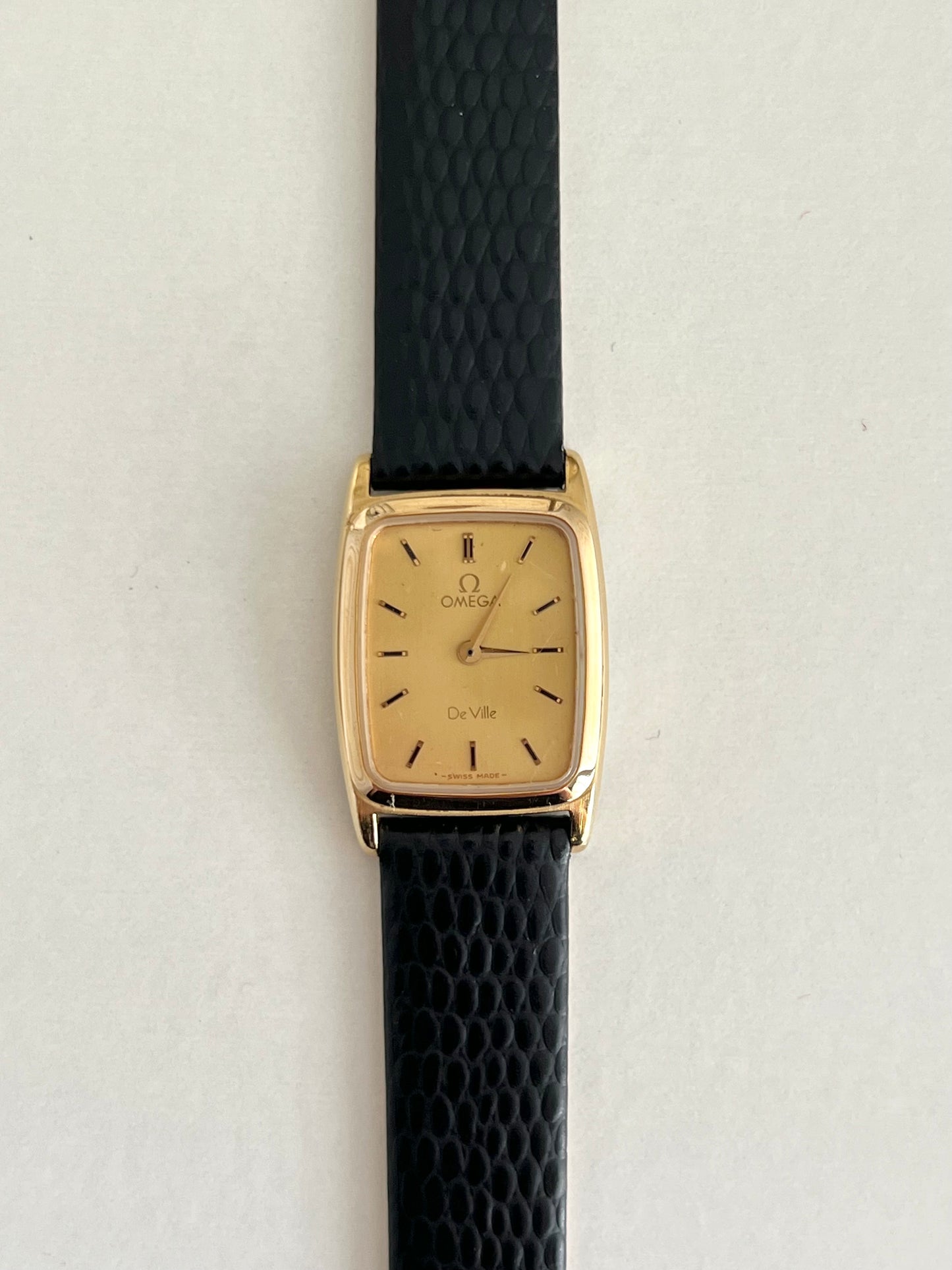 Omega De Ville Gold Soft Rectangular Women's Watch