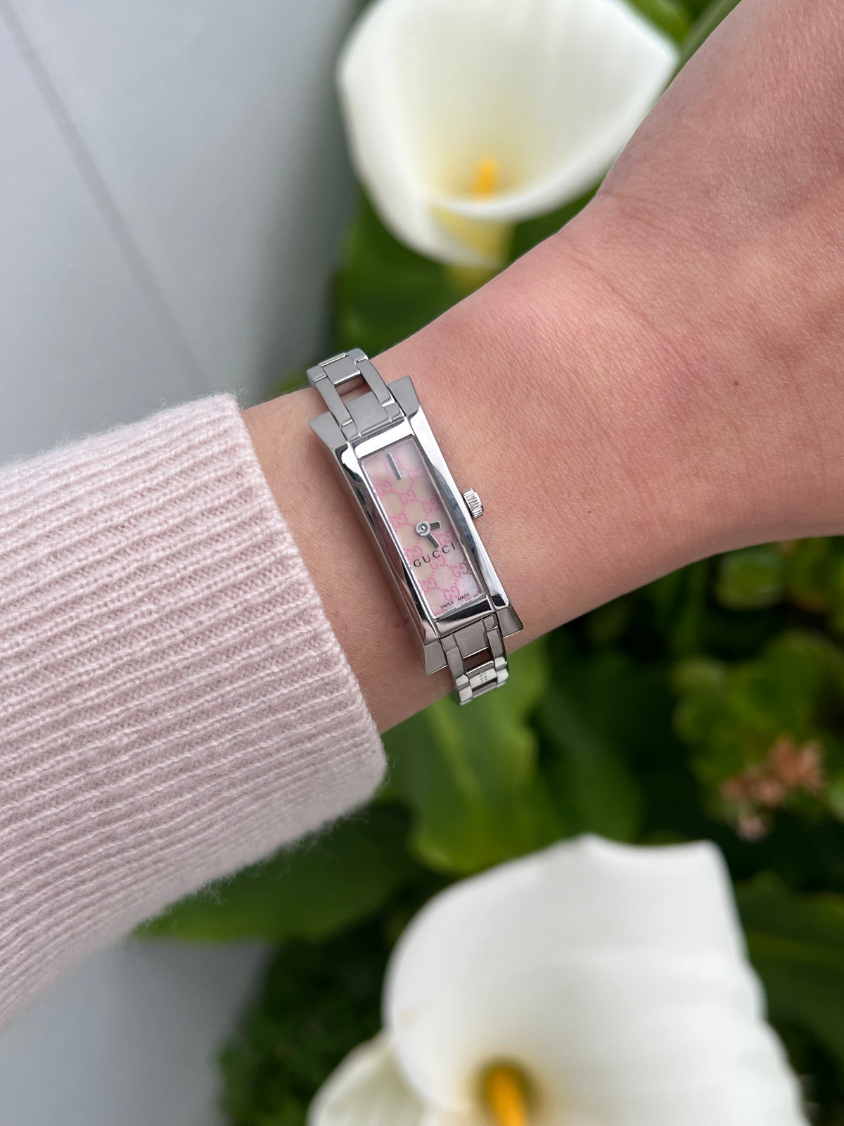 Gucci Pink GG Mother of Pearl Women’s Watch 3900L