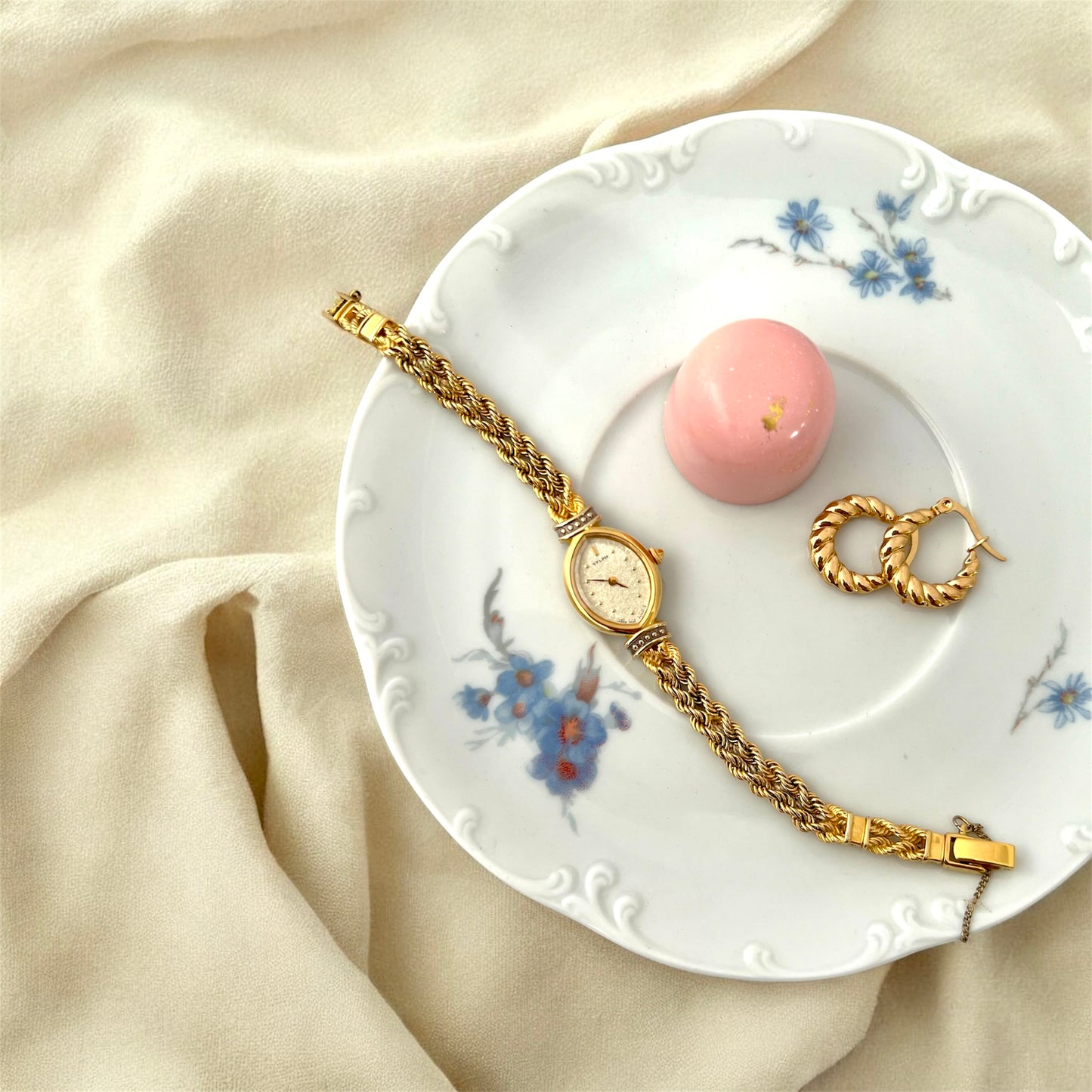 Citizen Sylph Sylph Oval Gold Tone Womens Watch