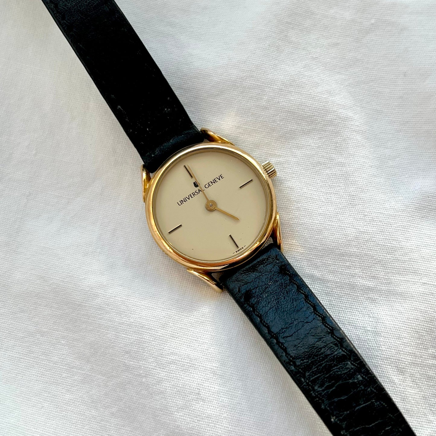 Universal Geneve Gold Round Ladies Watch with Curved Lugs  NZ Australia