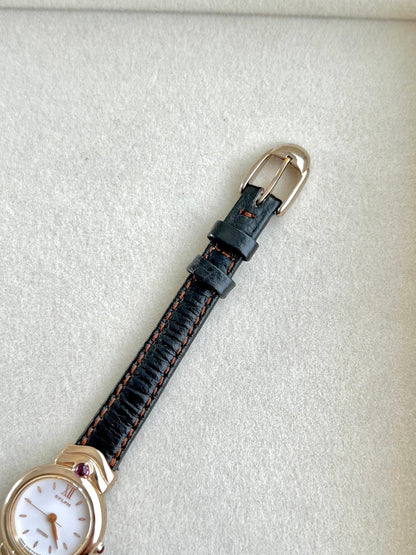 Citizen Gold Toned Women's Watch with Purple Stone, bracelet detail of a vintage women's watch at Gilded Hour.