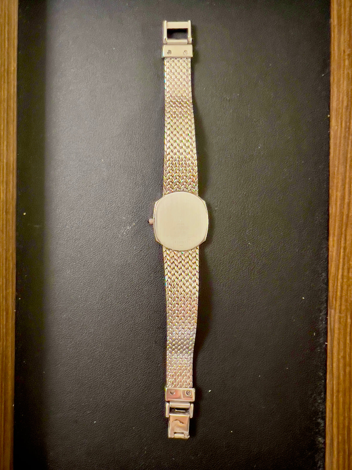 Credor Black Dancing Dial Mesh Bracelet Women's Watch — product photograph 5