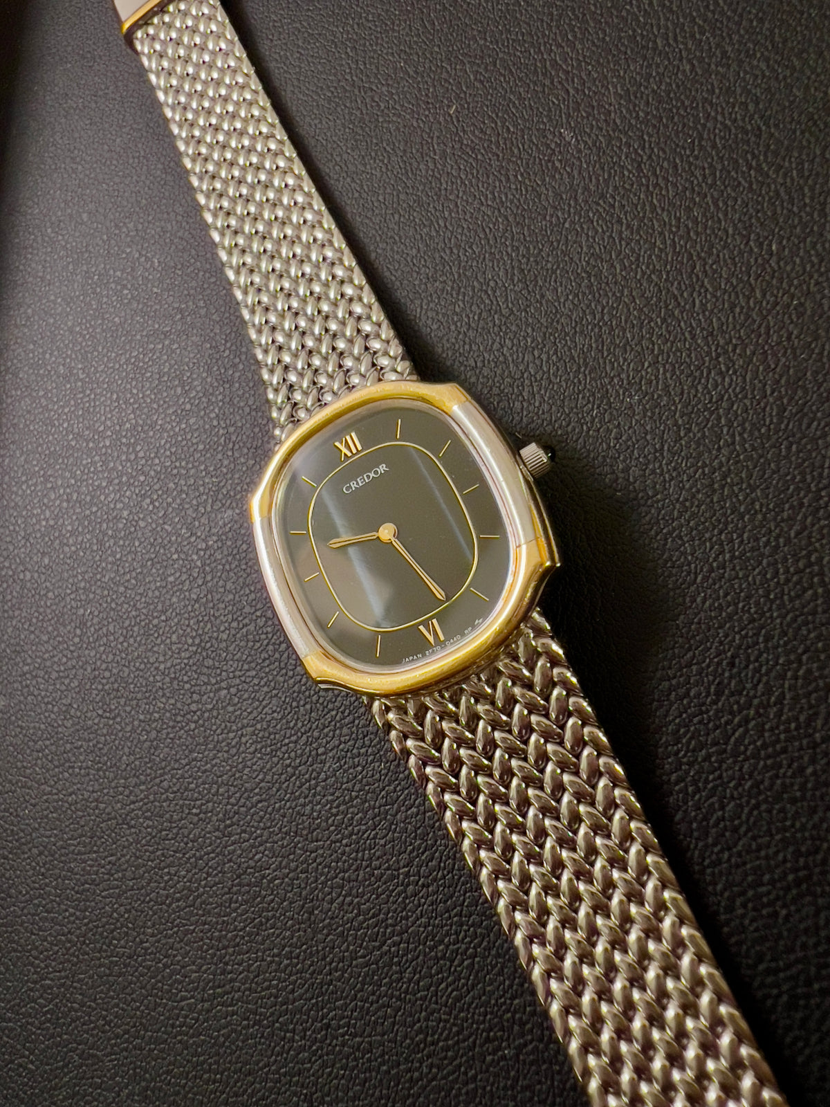 Credor Black Dancing Dial Mesh Bracelet Women's Watch — product photograph 6