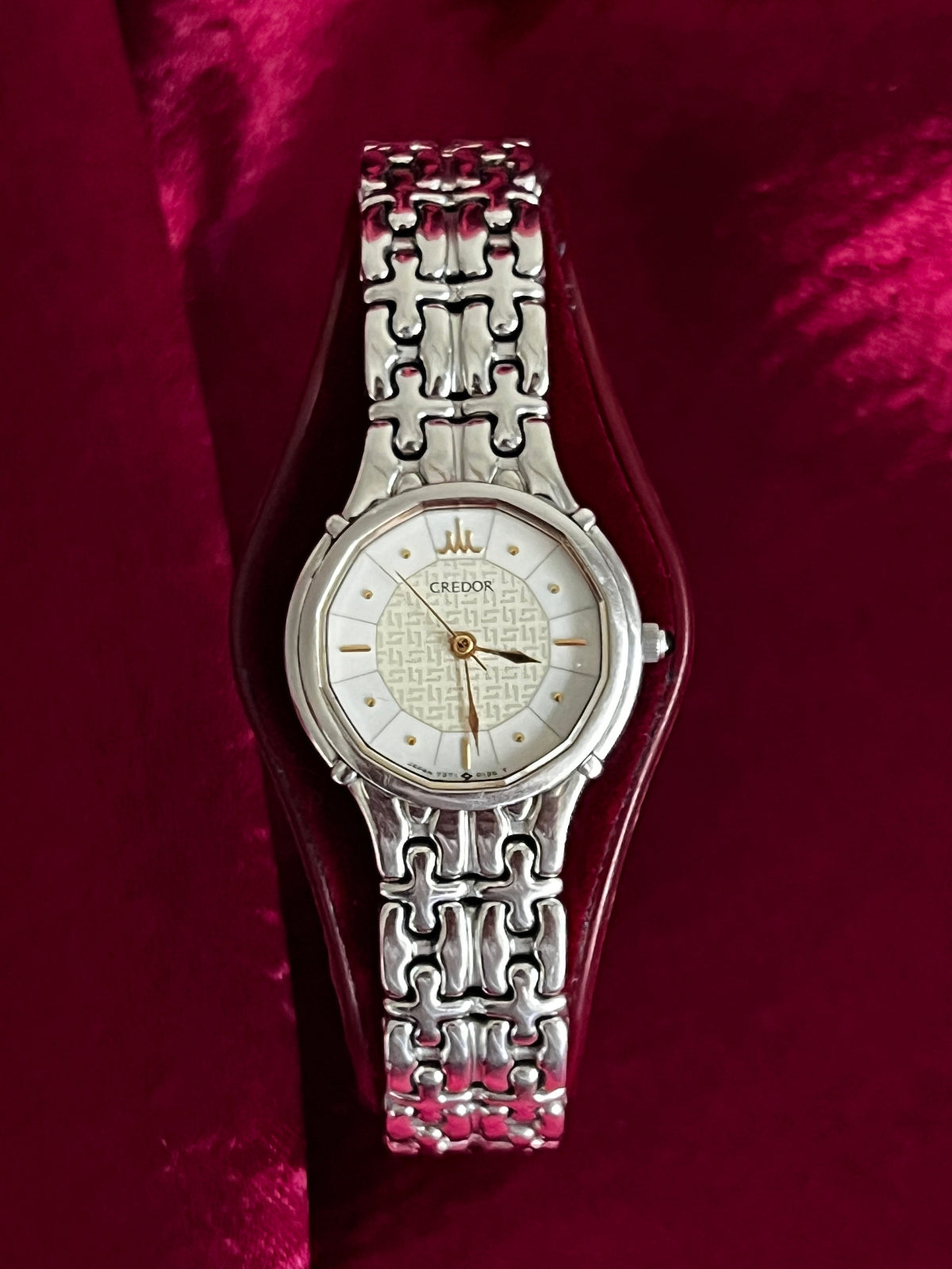 Credor geometric dial women’s watch with sculpted silver bracelet; product image 3.