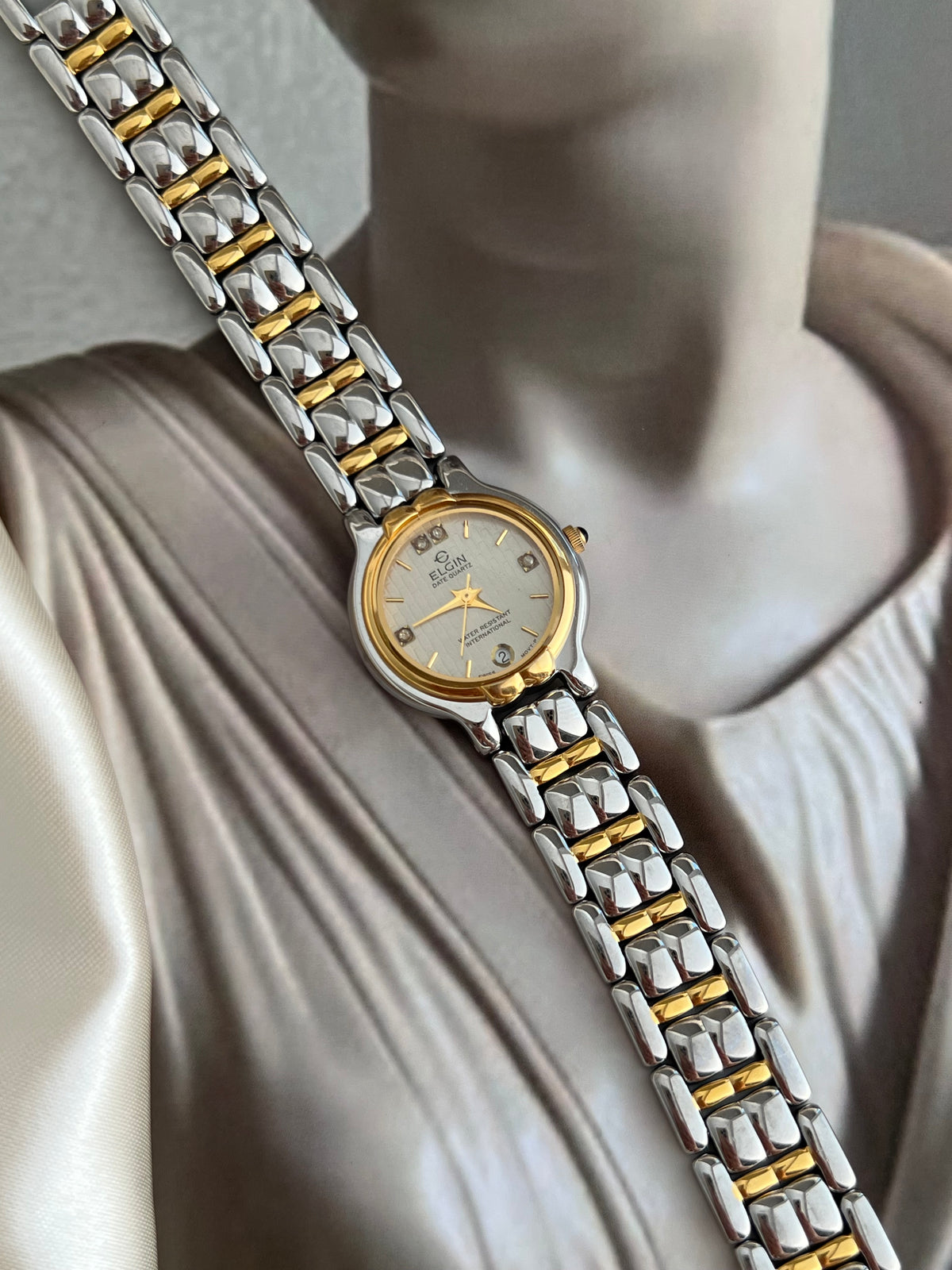 Elgin Textured Dial Two Tone Date Women's Watch | Product photograph 4