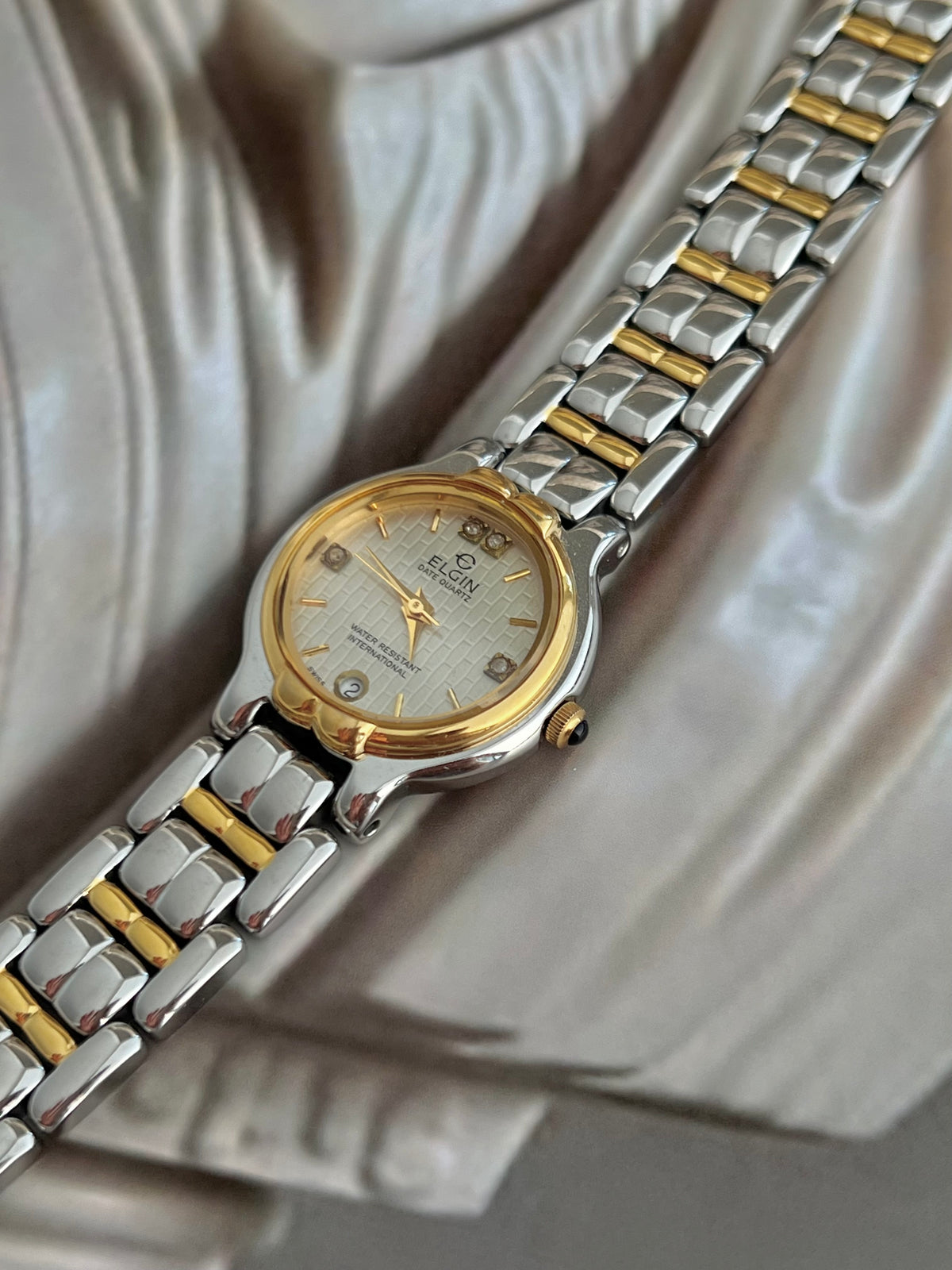 Elgin Textured Dial Two Tone Date Women's Watch | Product photograph 7