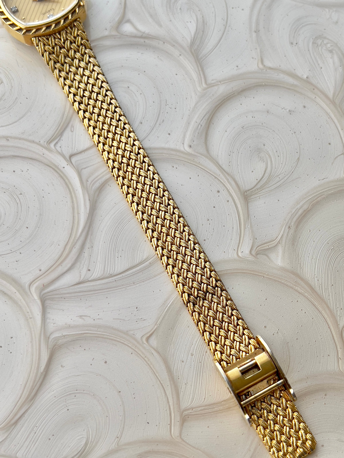 Elgin Gold Tone Striped Dial Crystal Women's Watch | Product photograph 4