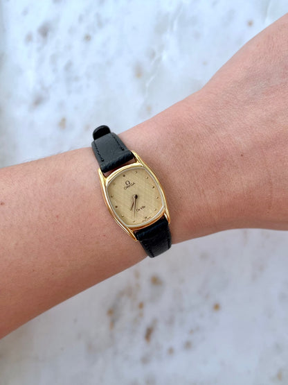 omega de ville cross hatch dial watch watch, view 2.