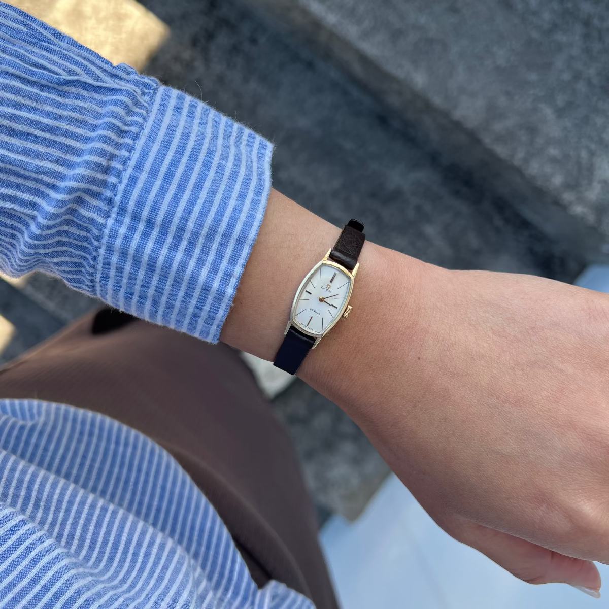Omega De Ville petite tonneau women’s watch, box set.