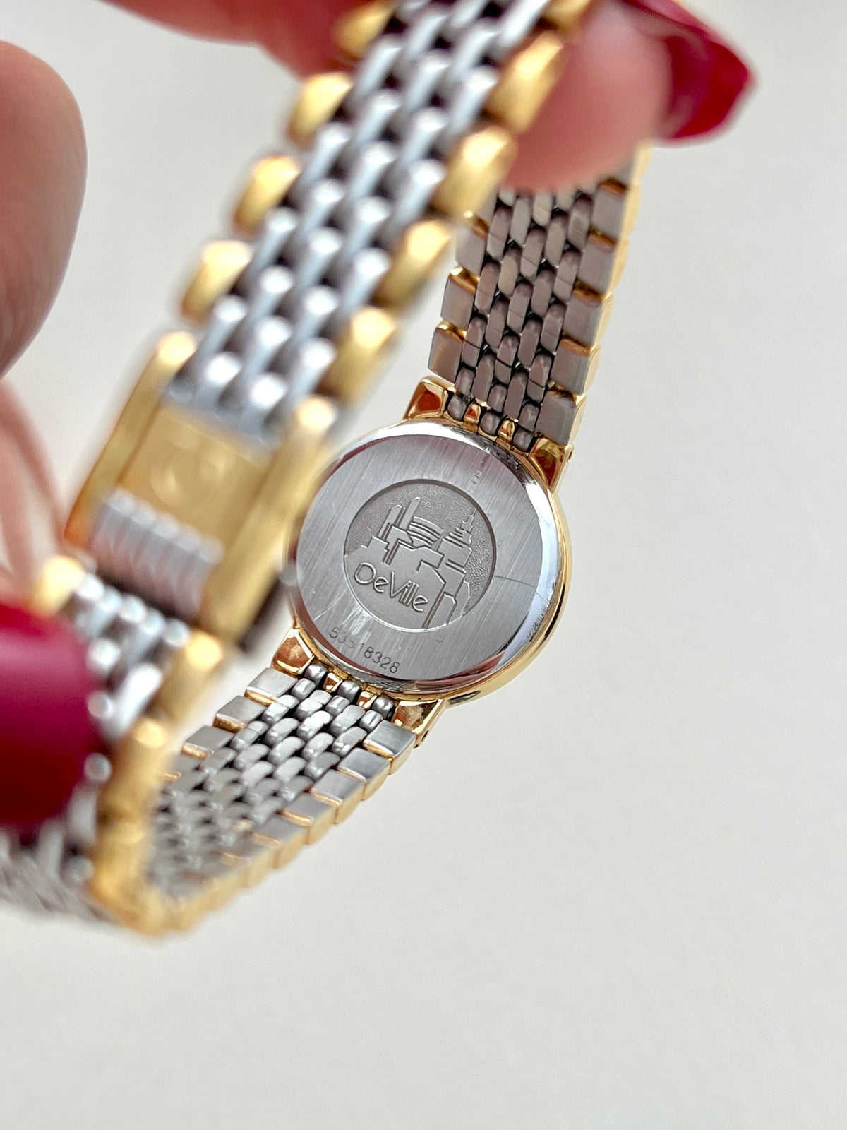 Omega De Ville Round Case Women's Watch "Ile de France" Collection, view 5.