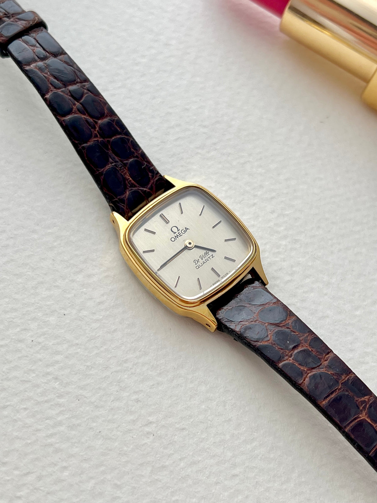 Omega De Ville Square Cushion Case Women's Watch, product view 4.