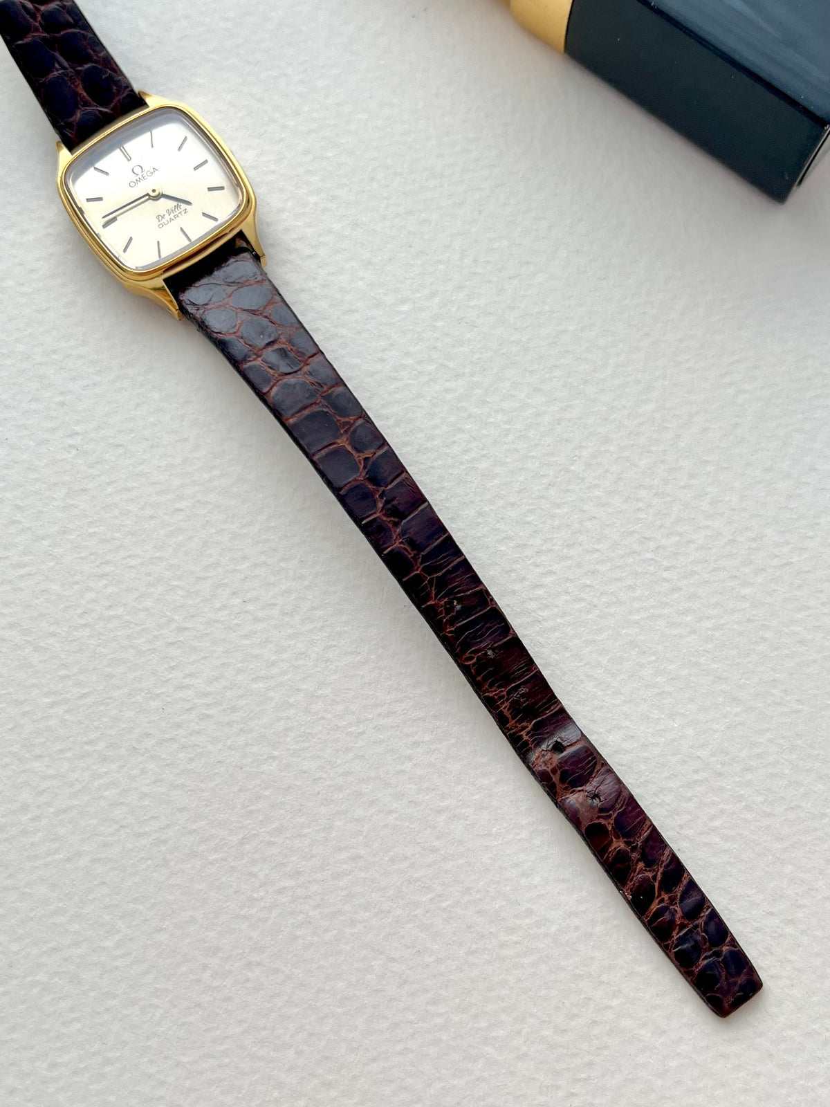 Omega De Ville Square Cushion Case Women's Watch, product view 7.