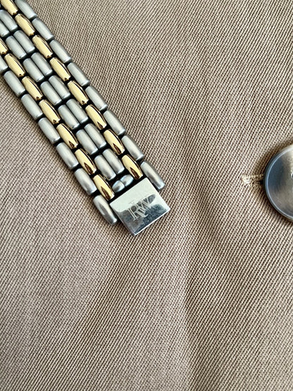 RW signed folding clasp on the Raymond Weil Fidelio bracelet