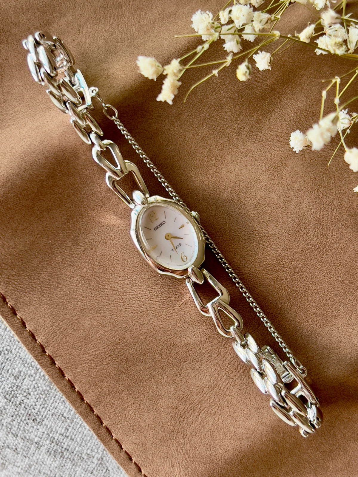 Seiko Tissé Pink Pearl Dial women's watch — product photograph 6
