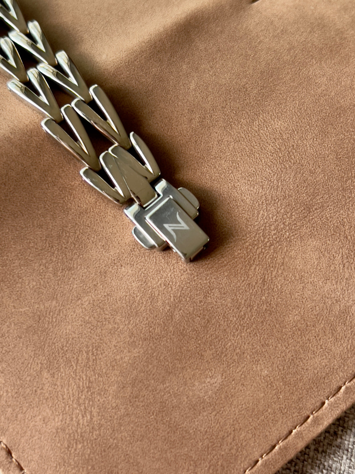 Seiko Noie Brown Dial Sculpted Bracelet women's watch — product photograph 5