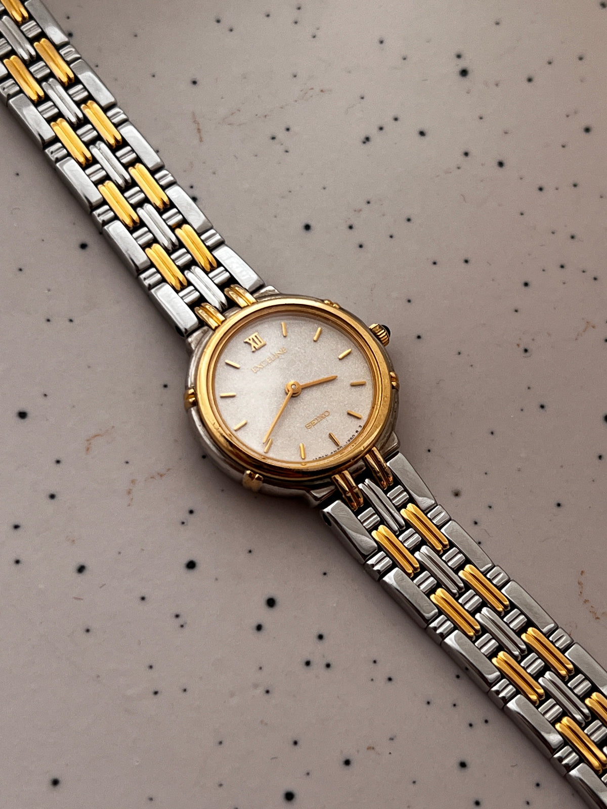 Seiko Exceline Two-tone Woman's Watch with White Dust Dial, product photograph 3.