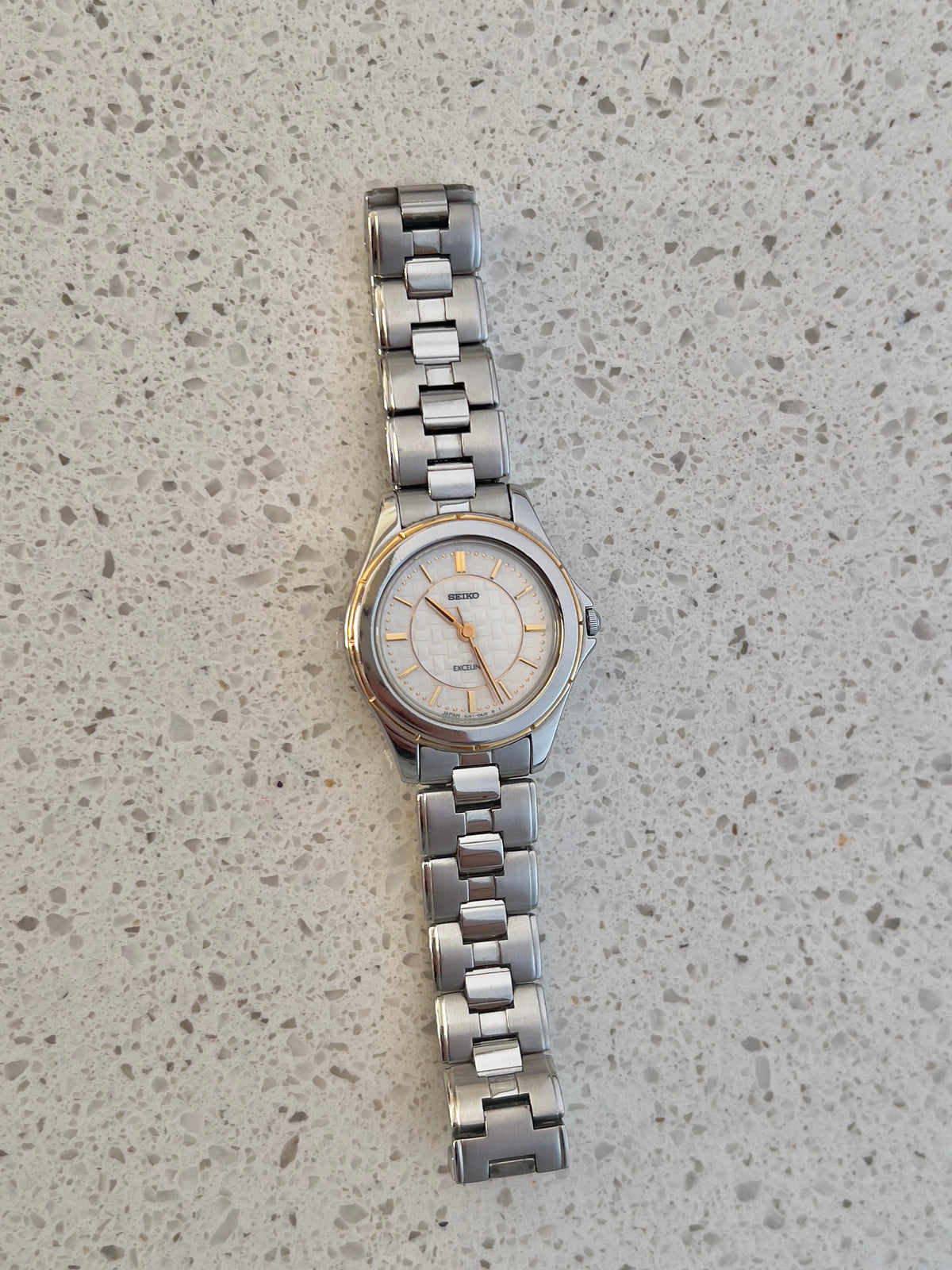 Seiko Exceline Women's Watch with a Tatami Woven Textured Dial, vintage women's watch product photo 4 of 7.
