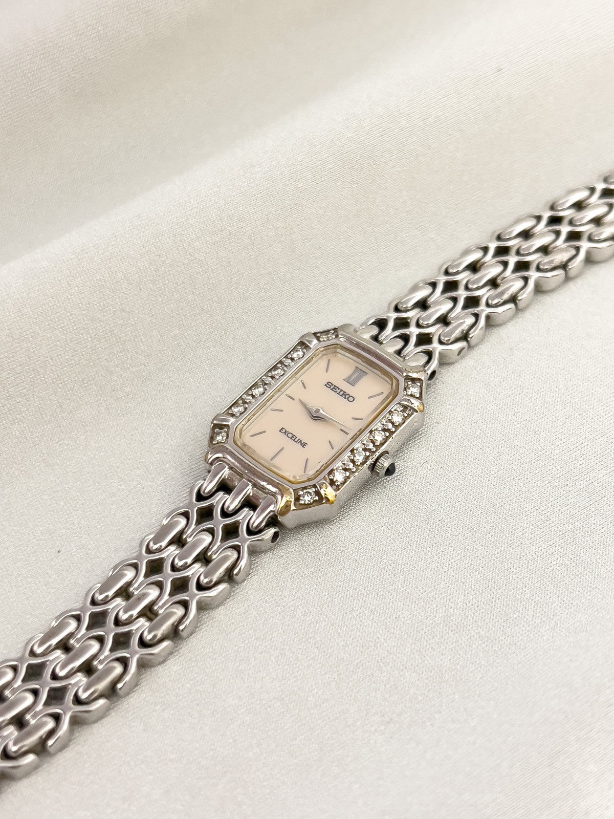 Seiko Exceline diamond ladies’ watch with mother-of-pearl dial and textured bracelet