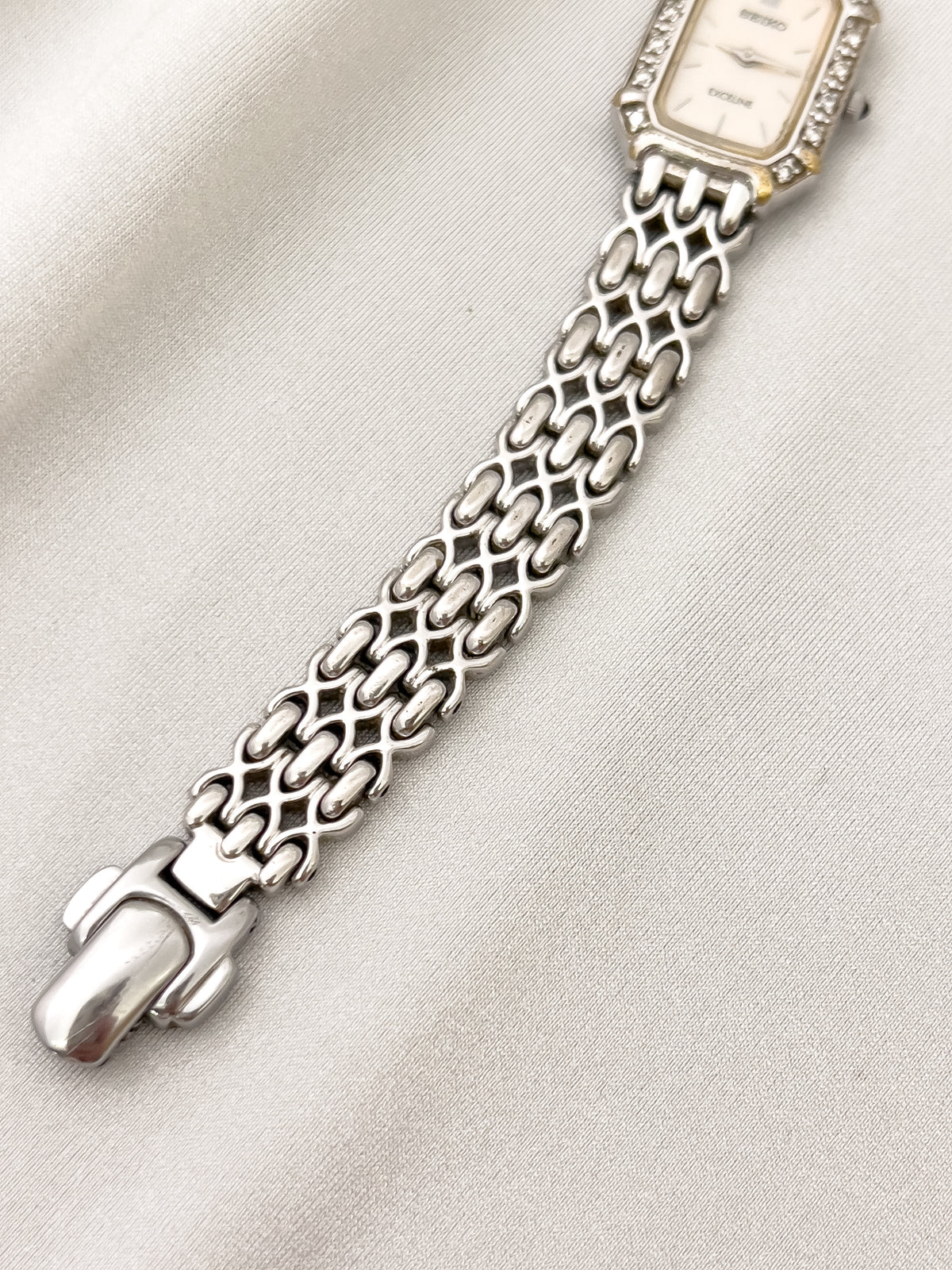 Seiko Exceline diamond ladies’ watch with mother-of-pearl dial and textured bracelet