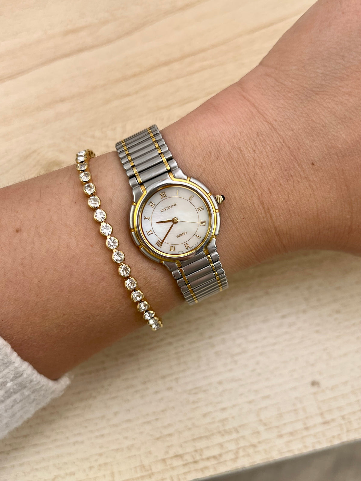 Seiko Exceline mother-of-pearl ladies watch, angle.