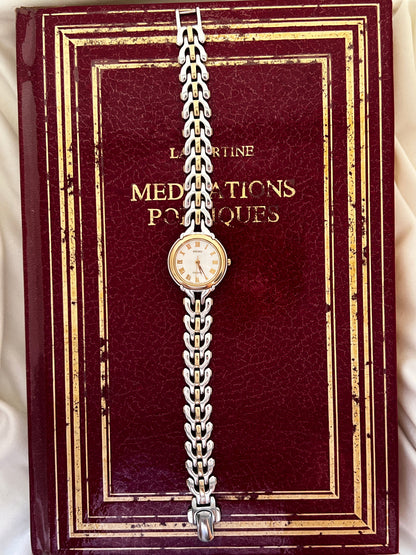 Seiko Exceline Roman Dial Two Tone Women’s Watch featuring white dial and integrated bracelet; vintage watch product image 4.