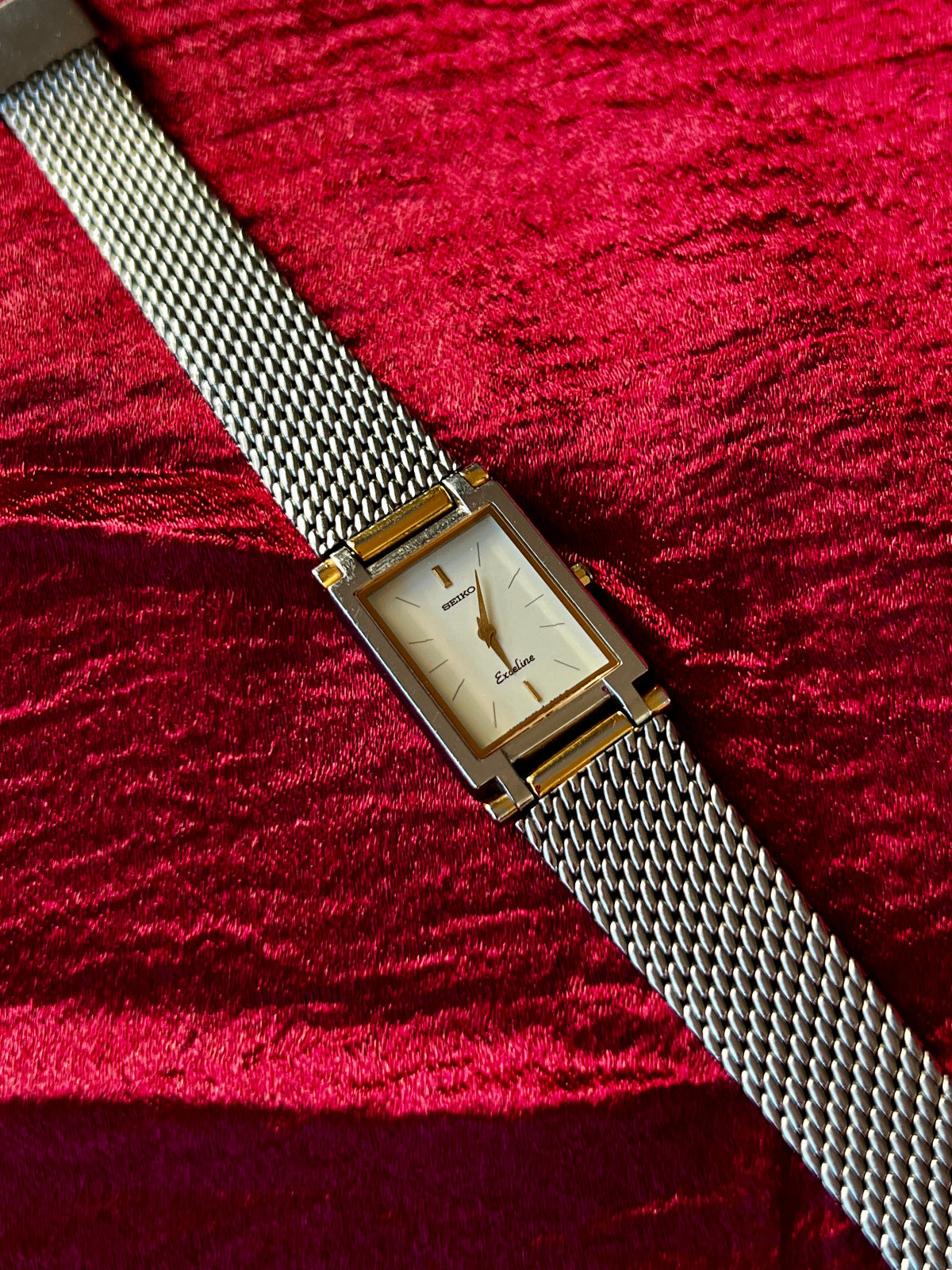 Seiko Exceline White Dial Mesh Bracelet women's watch — product photograph 2
