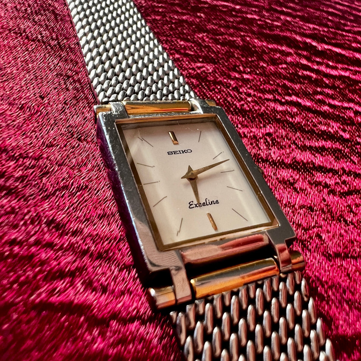Seiko Exceline White Dial Mesh Bracelet women's watch — product photograph 3