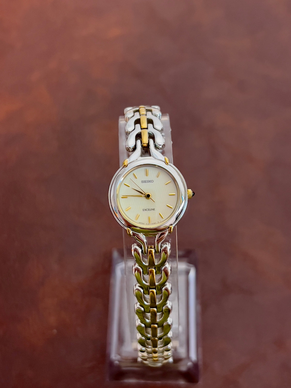 Seiko Exceline Claw Case Two Tone Watch, product photograph 3.