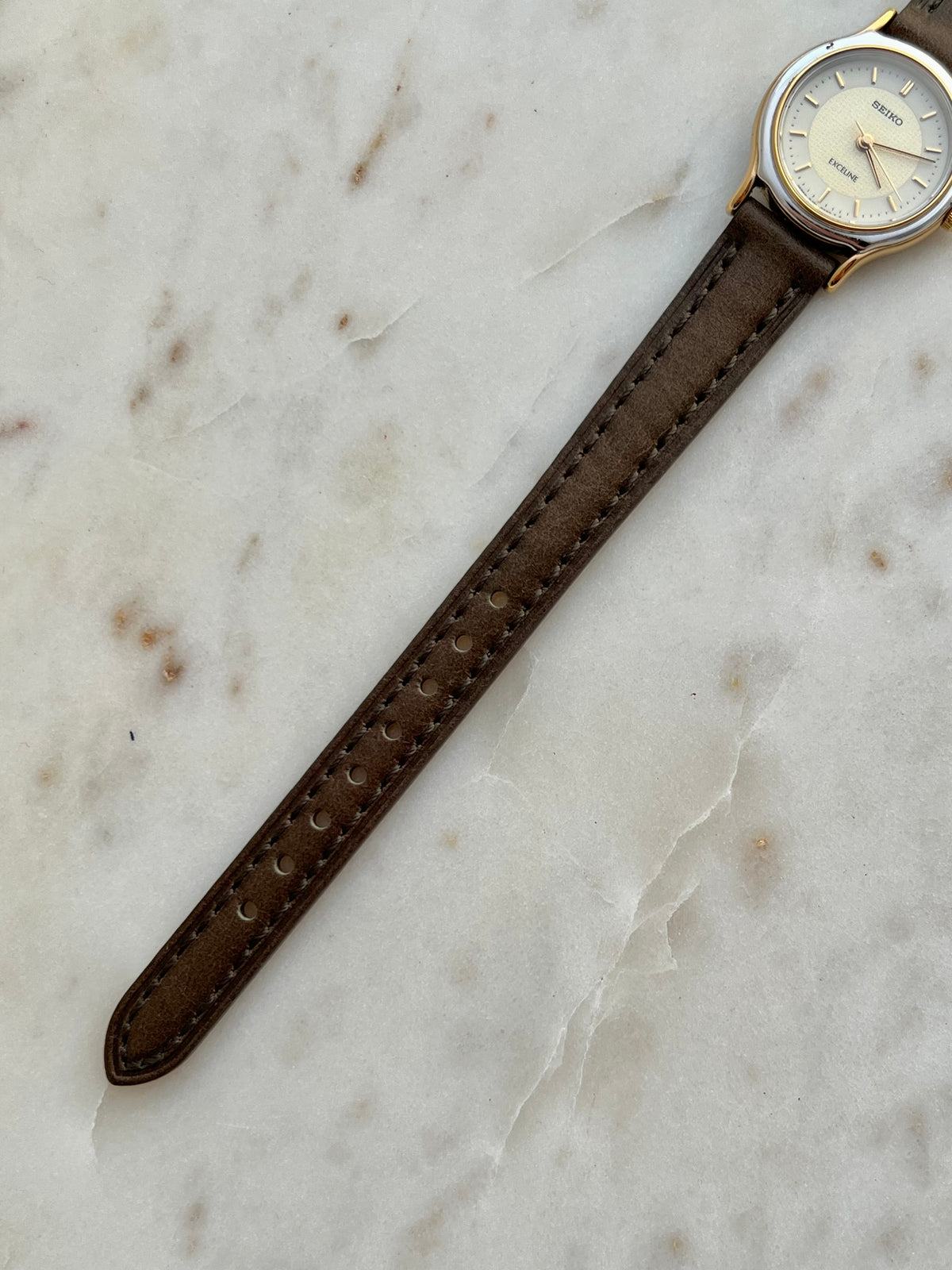 Seiko Exceline two tone round patterned dial watch, view 7.