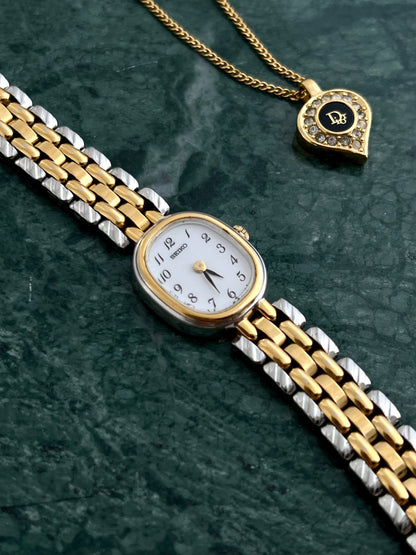 Caseback detail of the Seiko gold oval ladies watch.