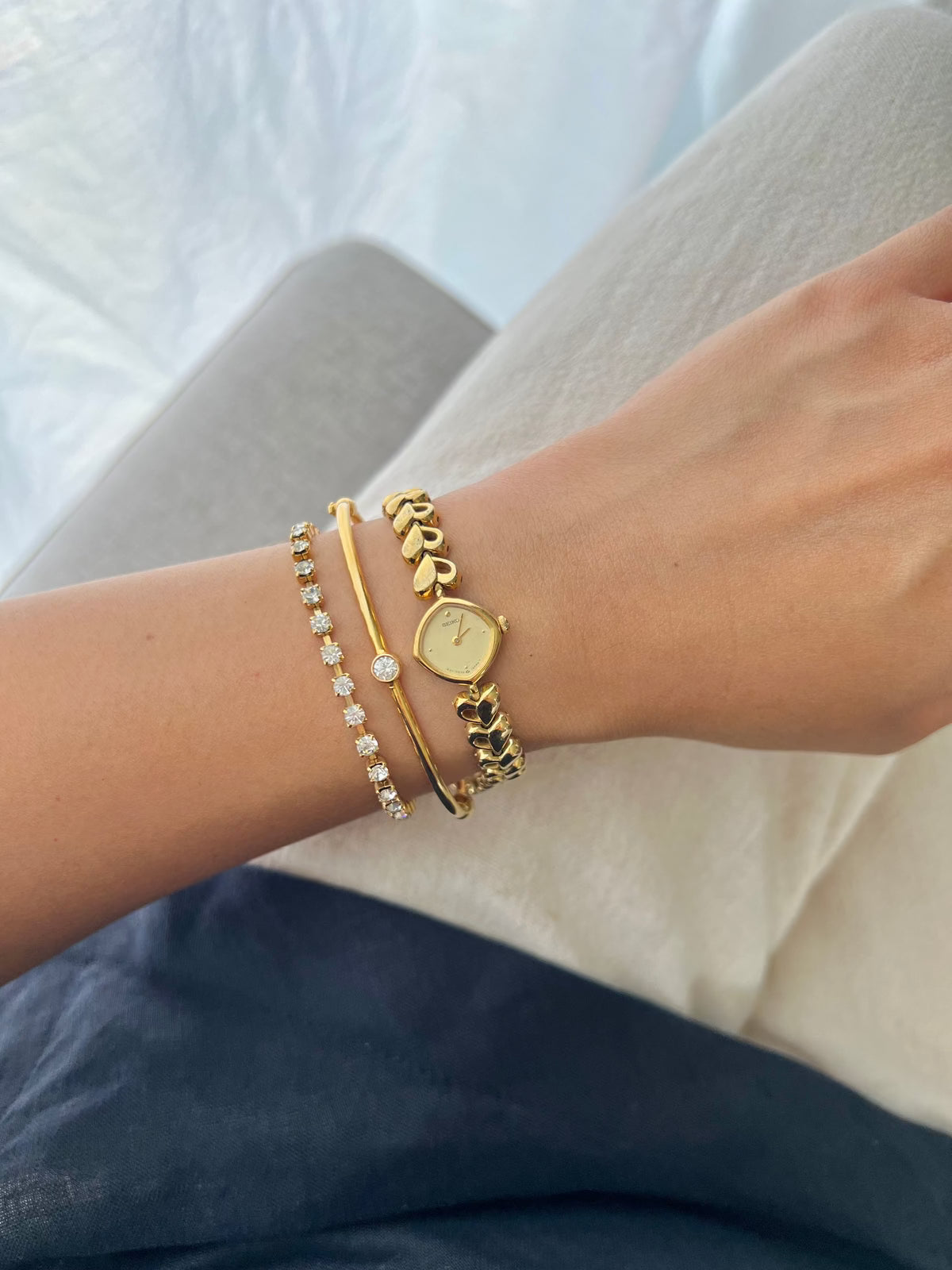 Seiko Hearts Chain Bracelet Golden Watch, product view 2.