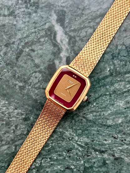 Seiko Lassale Bordeaux Gold Mesh watch — dial closeup