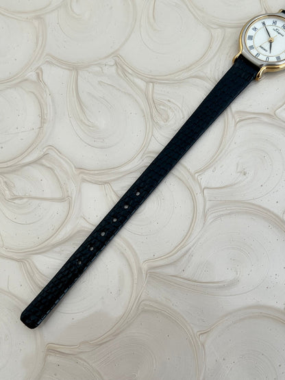 Side profile of the Seiko L'Espoir round case and flat glass.