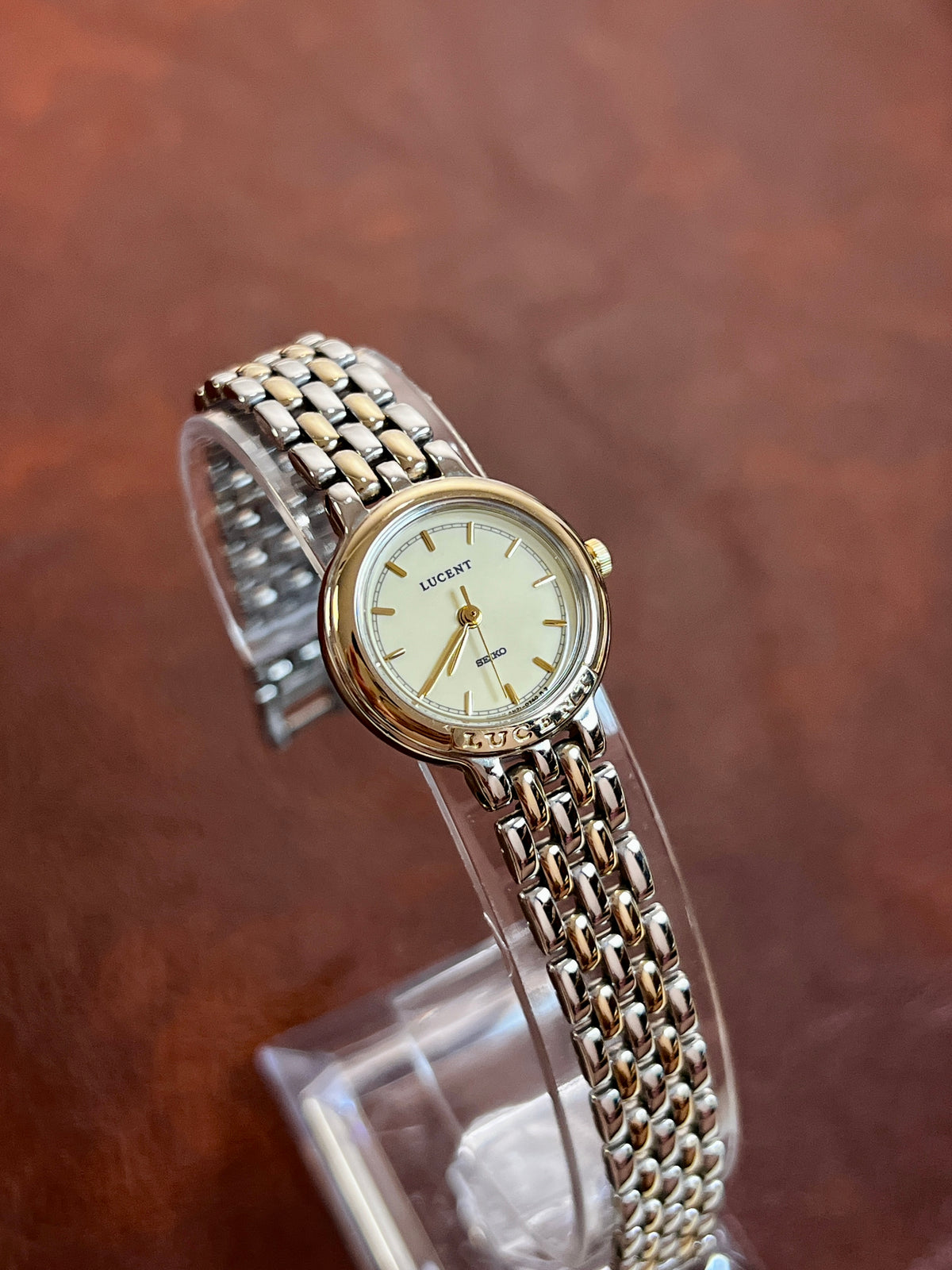 Seiko Lucent Two Tone Watch 4N21-0350, product photograph 3.