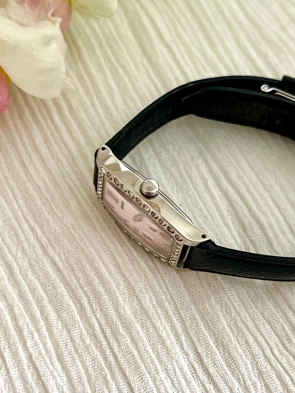 Seiko Lukia Pink Diamond watch — crown and case profile