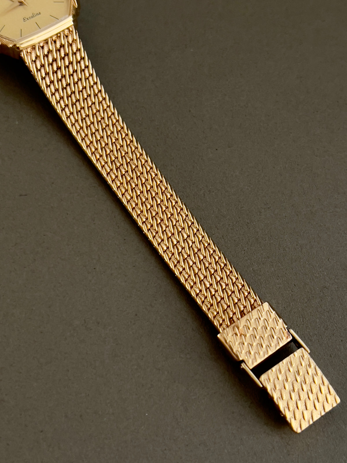 Seiko Octo Gold Toned Woman's Watch, case profile of a vintage women's watch at Gilded Hour.