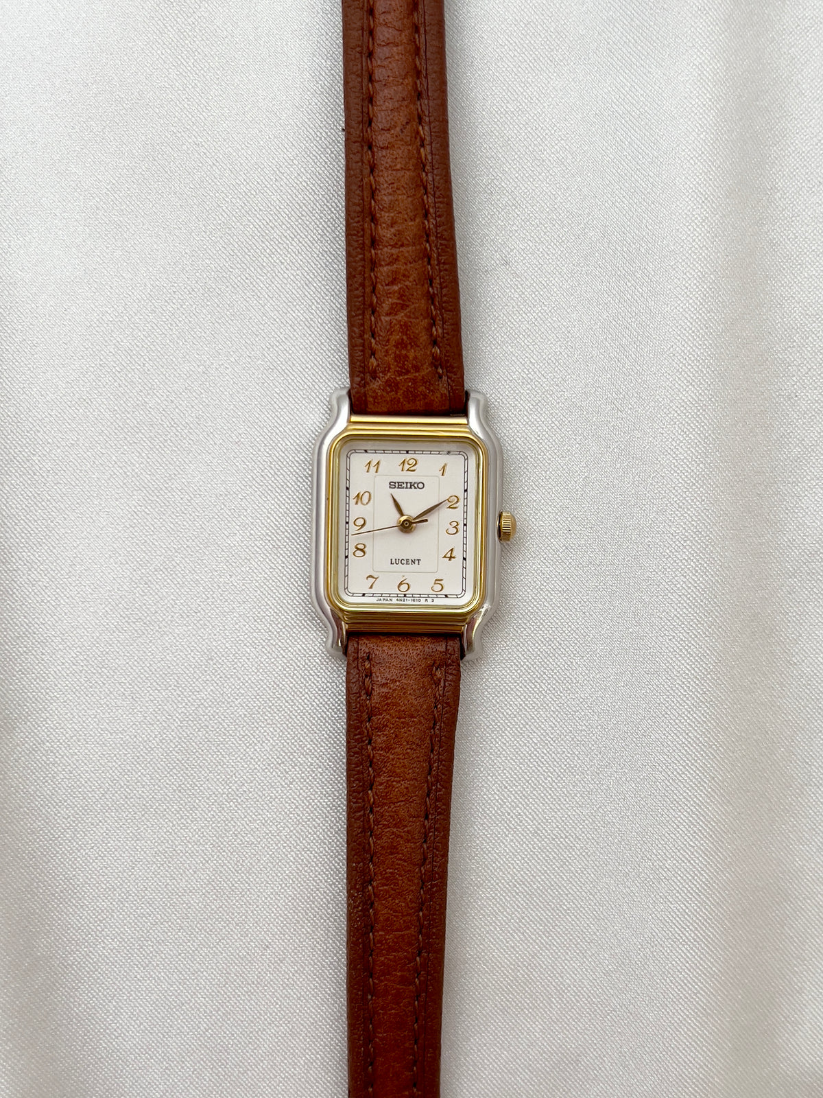Seiko Exceline Ladies Gold Soft Tank Watch, box set of a vintage women's watch at Gilded Hour.