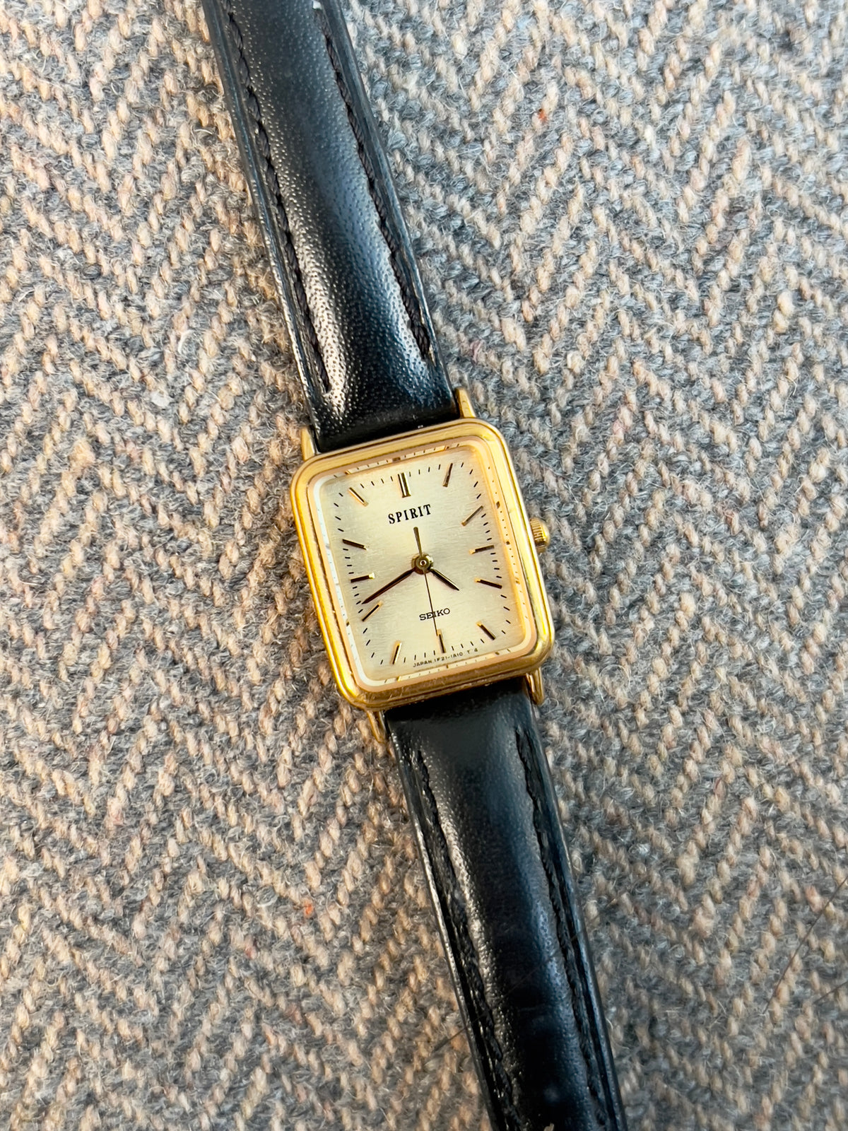 Seiko Spirit Cream Dial Gold Tone Tank Women's Watch | Product photograph 3