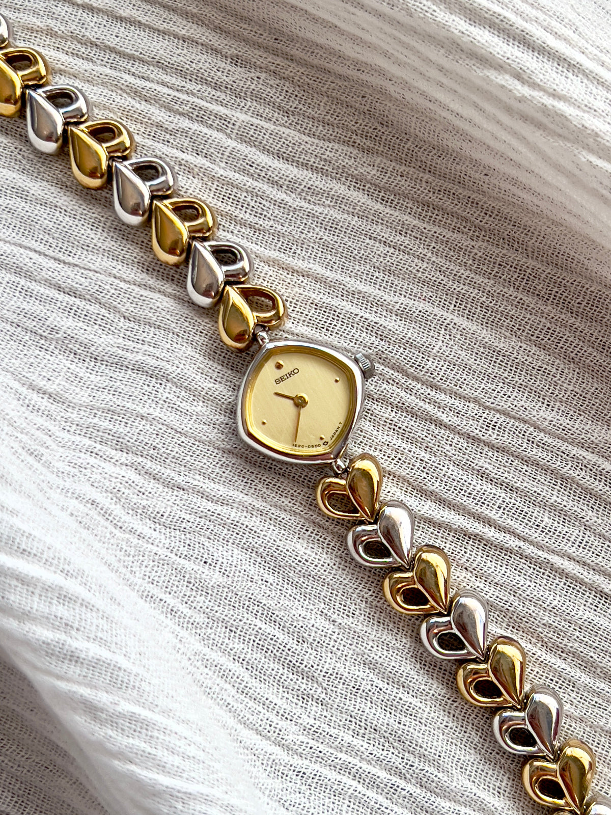 Seiko Tissé Two Tone Heart Bracelet Women's Watch — product photograph 2