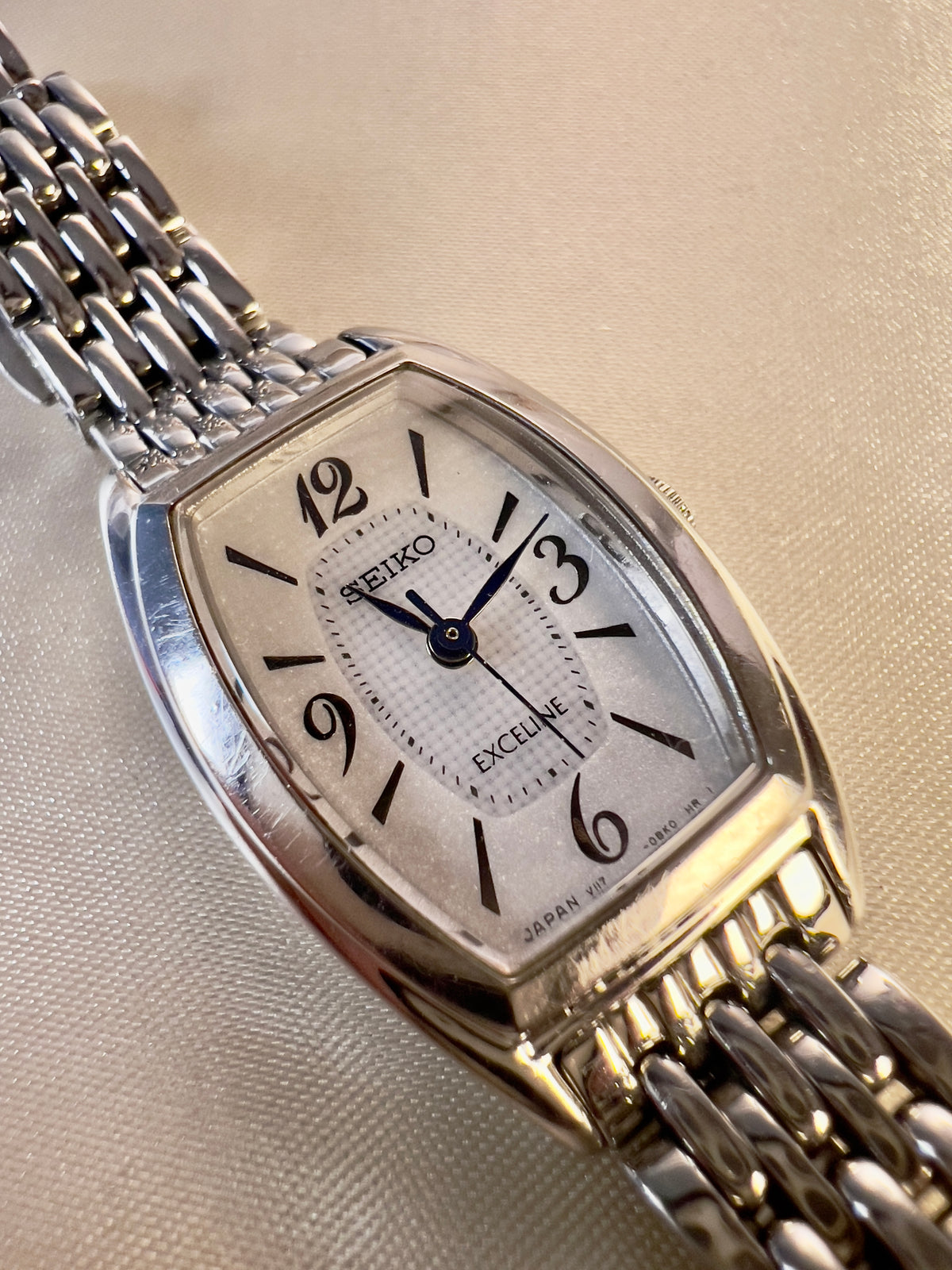 Seiko Exceline Solar Tonneau Women's Watch — product photograph 4